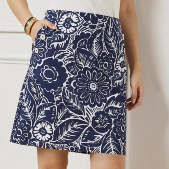 Talbots Blue Floral Canvas A-Line Skirt Lined Knee Length size 14 - Picture 1 of 6